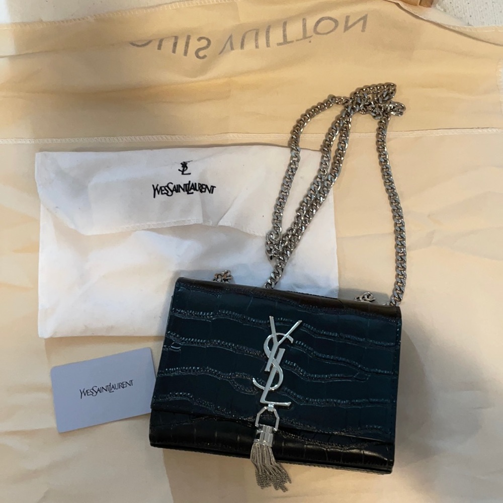 KATE SMALL WITH TASSEL IN EMBOSSED CROCODILE SHINY LEATHER